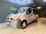 Renault Trafic 2.5 dCi/140 PC-TN Pass.Privil. - gebrauchte Renault Trafic aus dem Jahr 2005