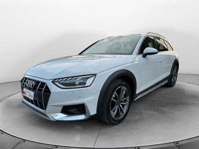 Audi A4 allroad 45 2.0 tfsi mhev Identity Contra