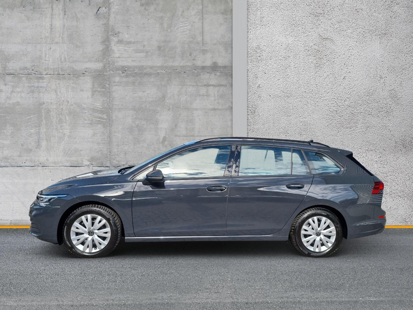 Volkswagen Golf VIII Variant 1.0 eTSI DSG Life LED NAVI SHZ