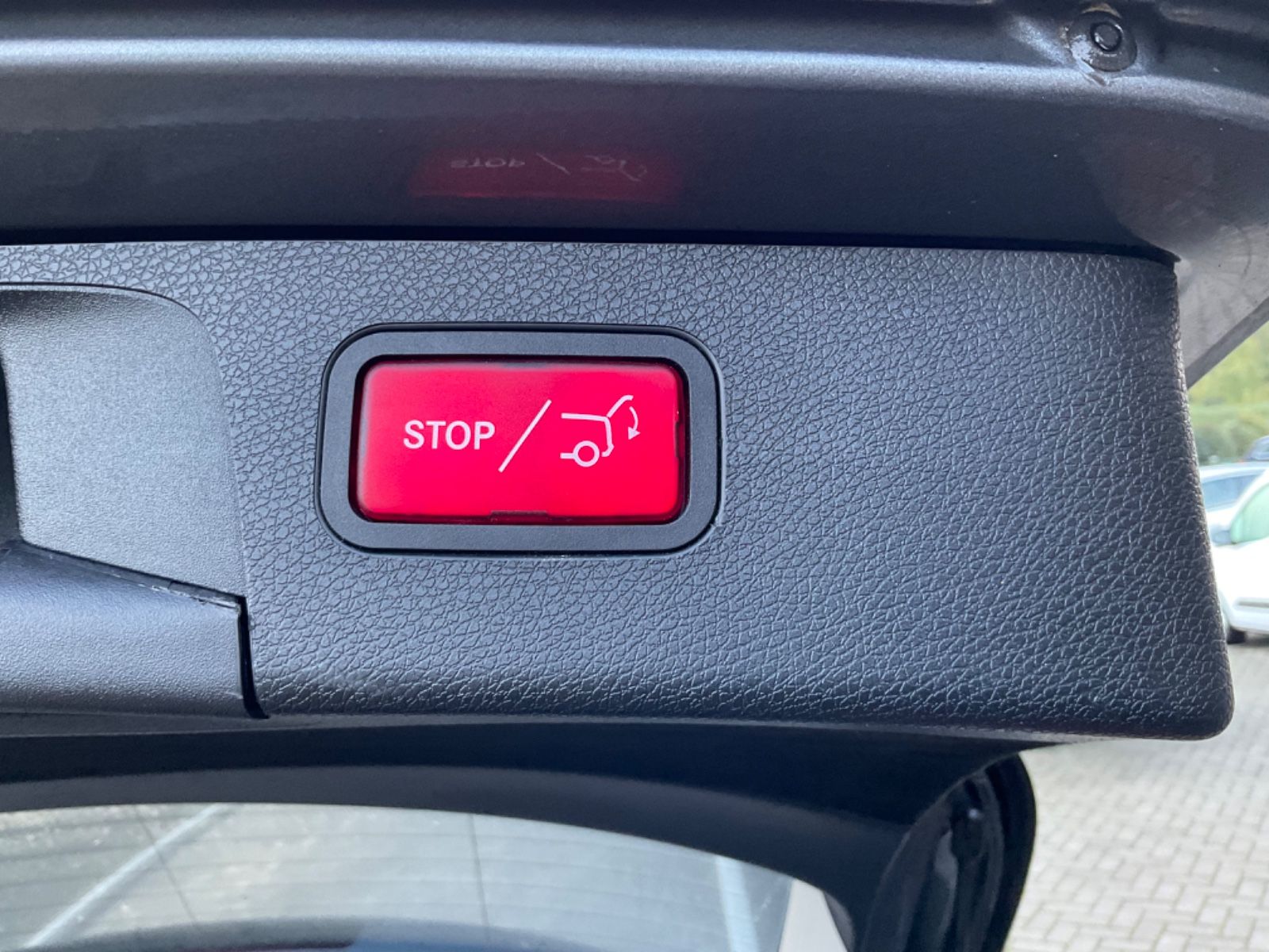 Fahrzeugabbildung Mercedes-Benz E 300 de T Autom,AMG,LED,Distronic,Kamera