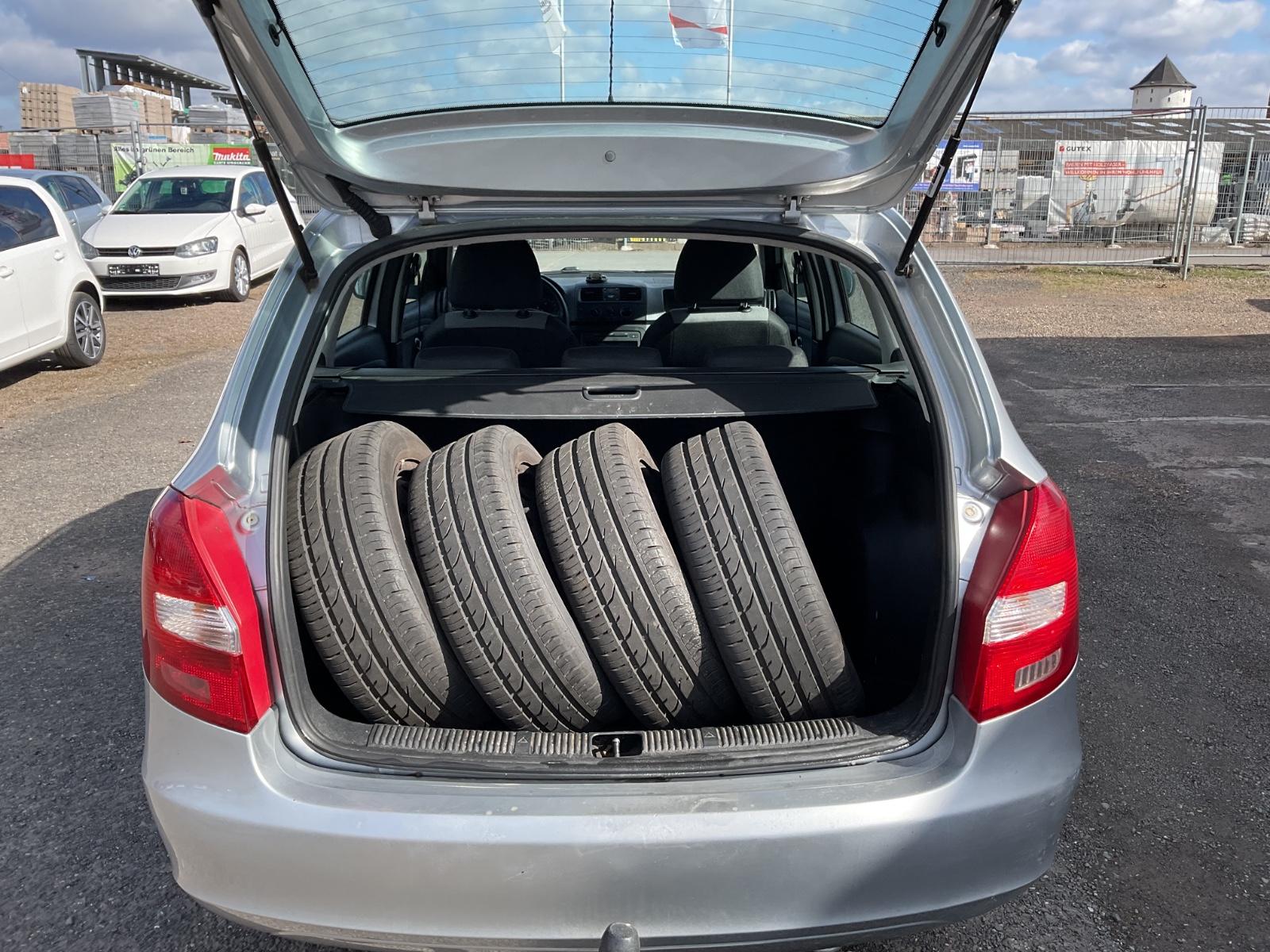 Skoda Fabia 2010 — photo 19