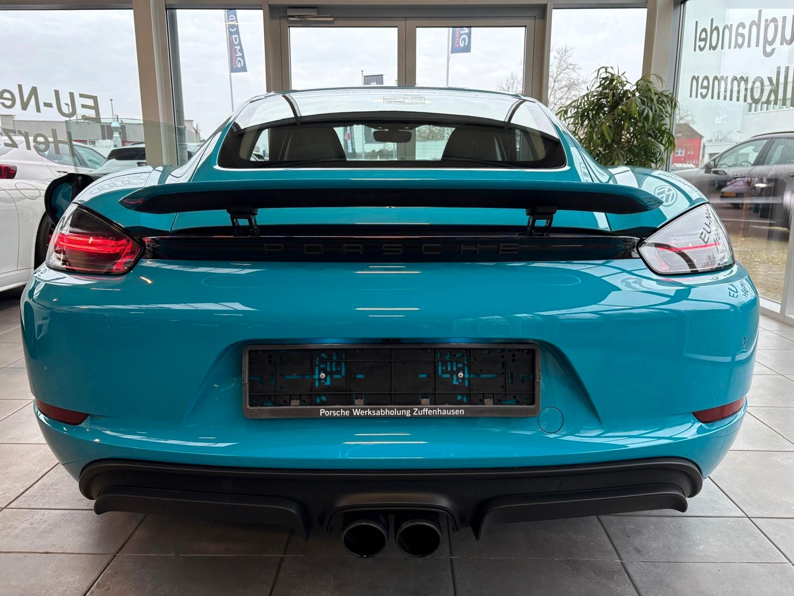 Fahrzeugabbildung Porsche Cayman 718 GTS  18 fach sitze/keramik