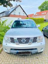 Nissan Pathfinder - gebrauchte Nissan Pathfinder aus dem Jahr 2005