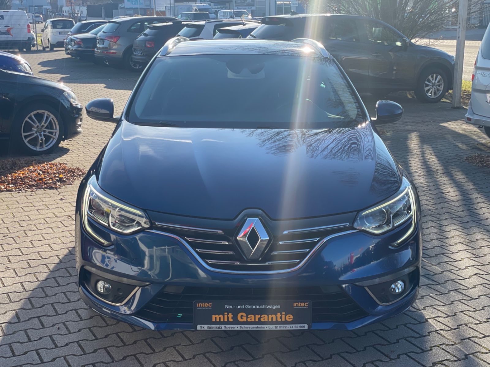 RENAULT Megane