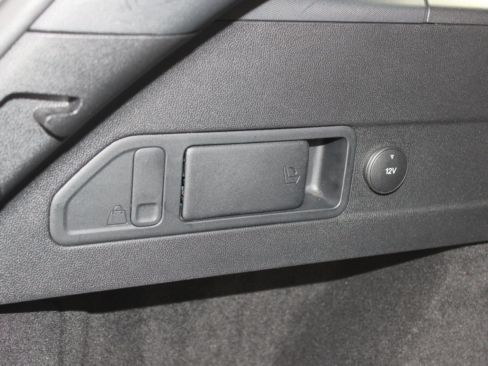 Fahrzeugabbildung Ford Focus ST-Line X 1,0 EcoBoost Mild-Hybrid