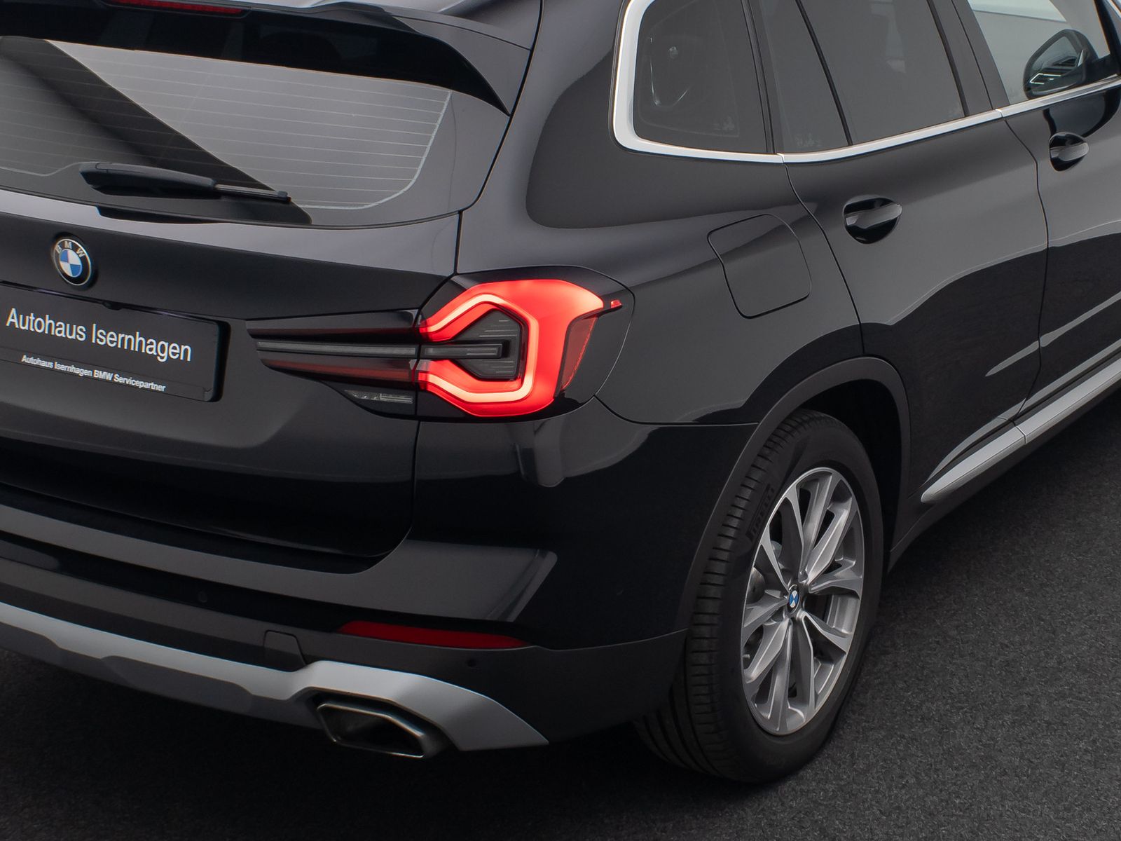 Fahrzeugabbildung BMW X3 xD30d 360°DriveAss DAB AHK Panorama Sportsitz