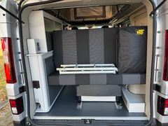 AHORN Camp Van City-Markise-Standh.-1136Km-LED -