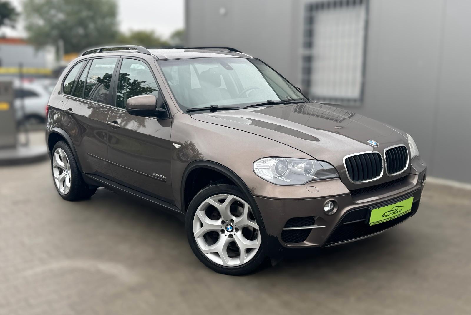 BMW X5 xDrive30d*R-Cam*Leder*Xenon*VieleNeueTeile*