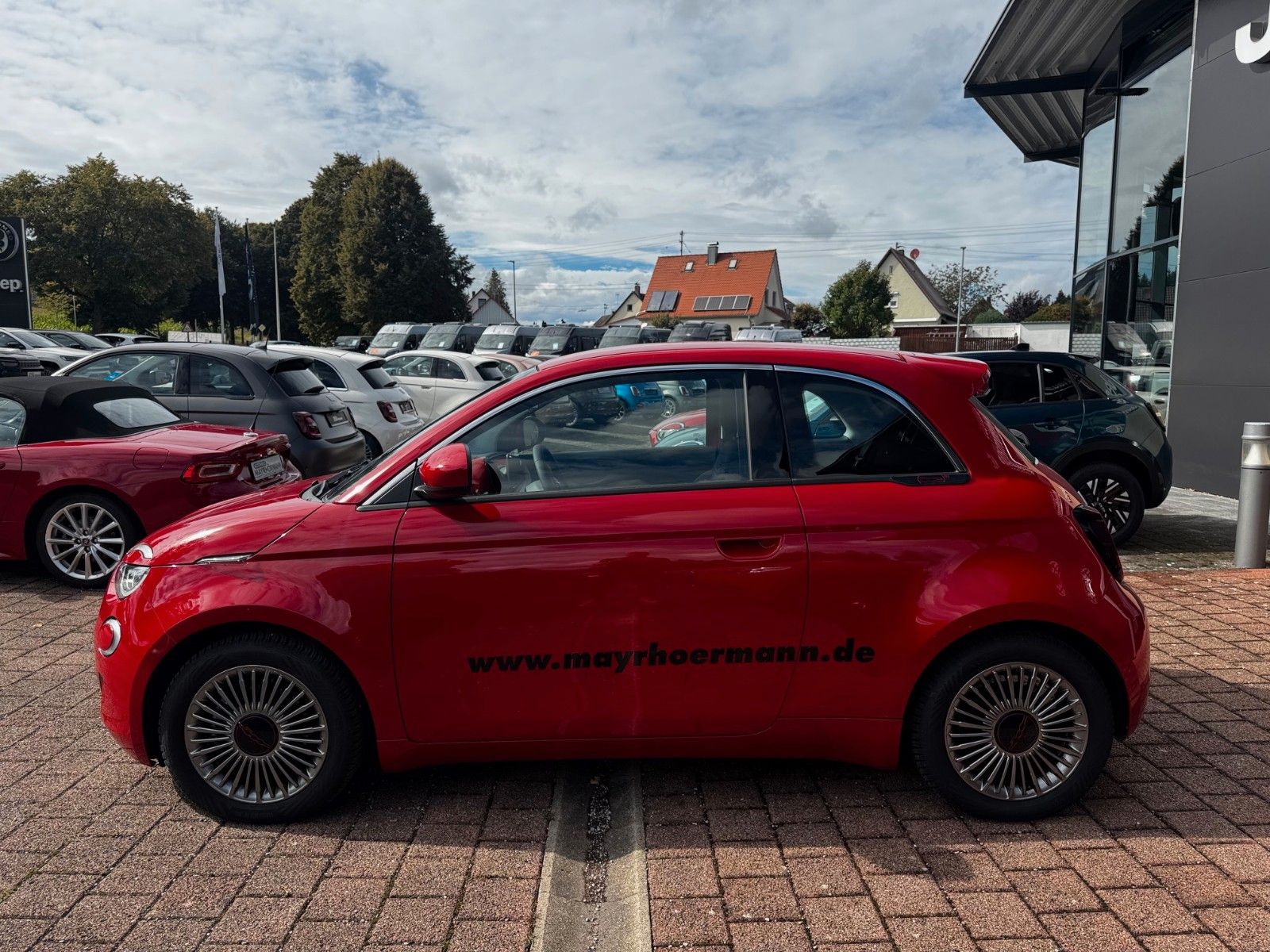 Fahrzeugabbildung Fiat 500e Red / Navi / Kamera / Sitzheizung