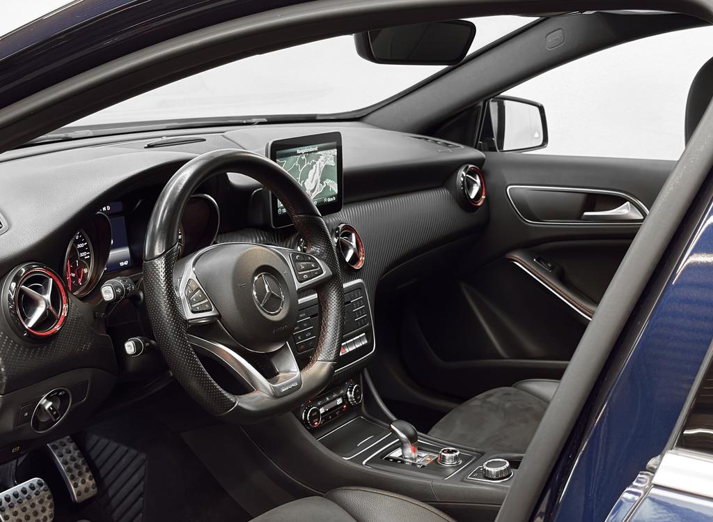 Mercedes-Benz A 45 AMG