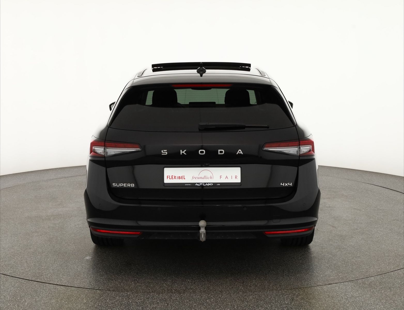 Skoda Superb Combi 2.0 TDI DSG 4x4 Selection Pano AHK foto 4