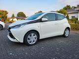 Toyota Aygo (X) 1,0-l-VVT-i x-play touch x-play touch - Toyota Aygo (X) von privat