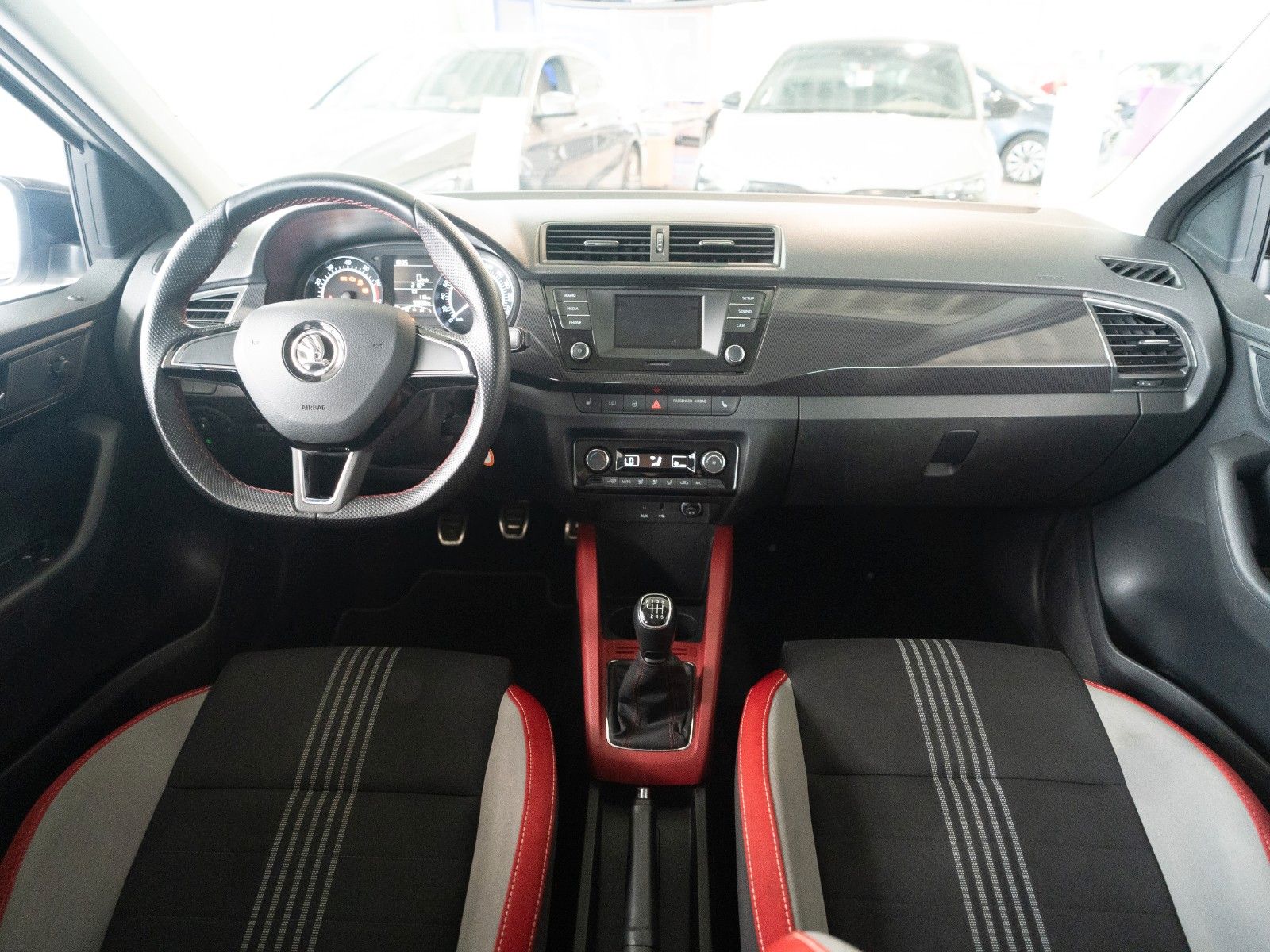 Fahrzeugabbildung SKODA Fabia Monte Carlo SITZHZG./PANO/PDC HI.
