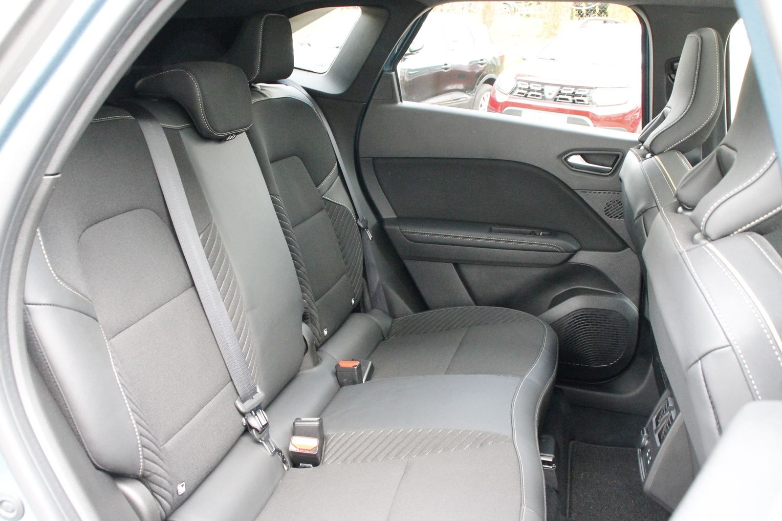 Fahrzeugabbildung Renault Symbioz Iconic E-Tech Full Hybrid 145