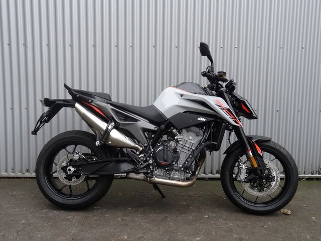 KTM 790 DUKE L 2024 Tageszulassung mit TechPack