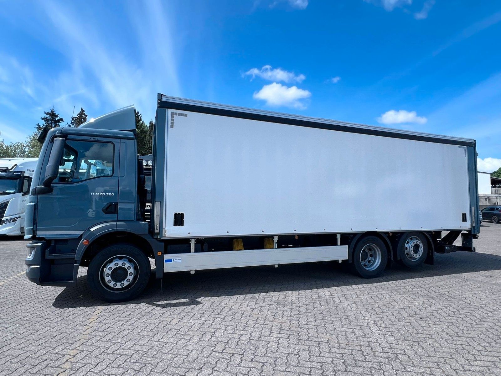 Fahrzeugabbildung MAN TGM 26.320 L / LBW / AHK /LIFT-LENKACHSE