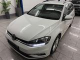 Volkswagen Golf VII 1.6 TDI*AUT*NAV*ACC*PDC*MASS*STDH*ZHNRN - Volkswagen Golf mit Diesel-Antrieb: Standheizung, Kombi