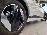 Kia EV4 Fastback 150 kW Earth ACC 360°KAM RFK NAVI - mit Elektro-Antrieb: Weiß, Geländewagen