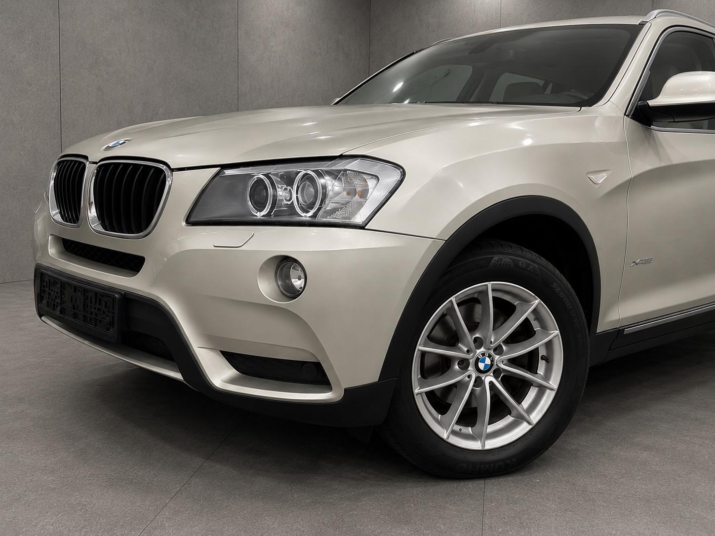 BMW X3 xDrive 20 i Automatik HUD AHK PANO Kamera
