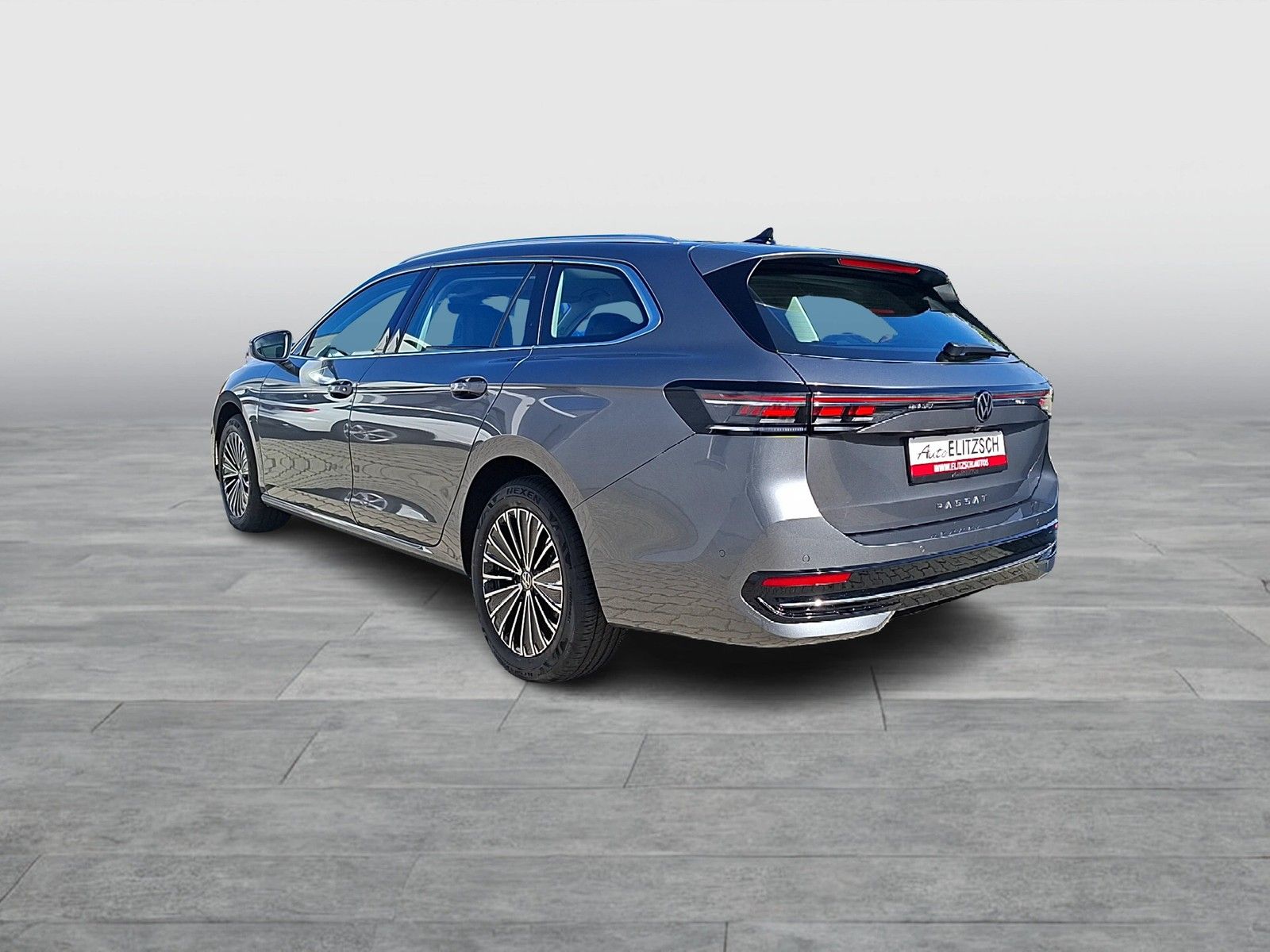 Fahrzeugabbildung Volkswagen Passat Variant TDI Elegance DSG Matrix AHK Navi