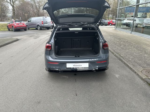Golf VIII 1.5 eTSI DSG R-Line Black-Style 18 ALU