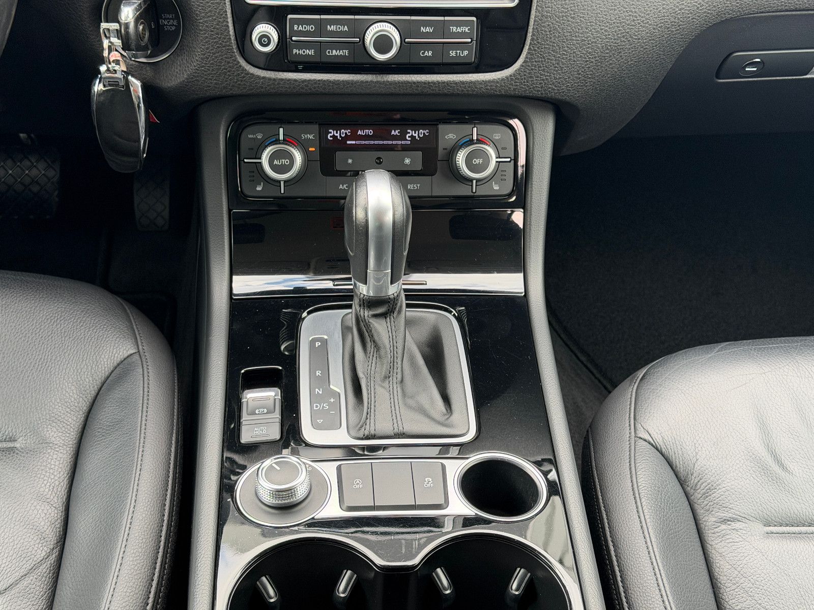 Fahrzeugabbildung Volkswagen Touareg V6 TDI Terrain Tech 4Mot/NAVI/LED/LEDER