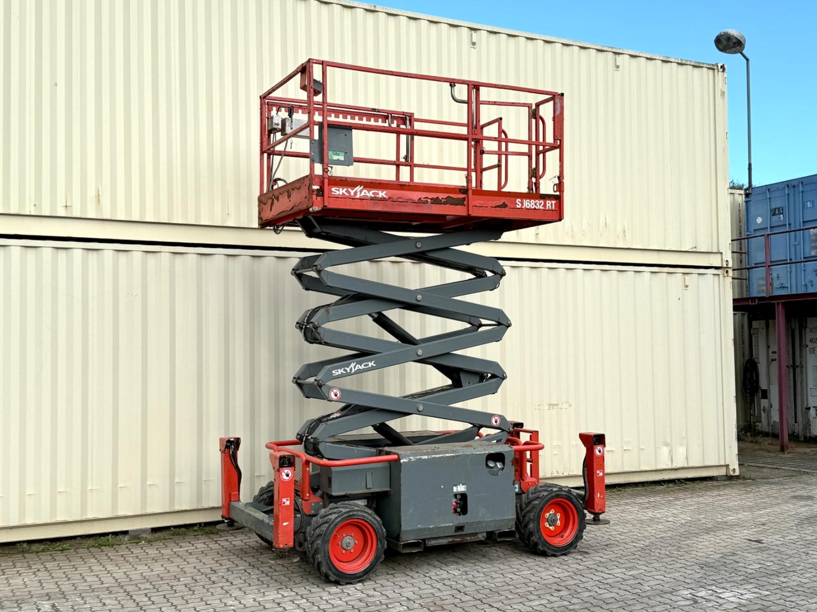 Andere Skyjack SJ6832RT 4x4 Diesel, 11.8 Meter, 1.356 H