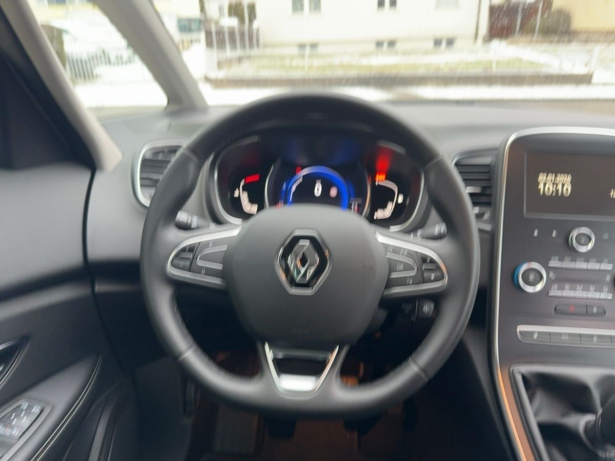 Fahrzeugabbildung Renault Scenic LIMITED Deluxe TCe 140 SHZ Kamera Navi