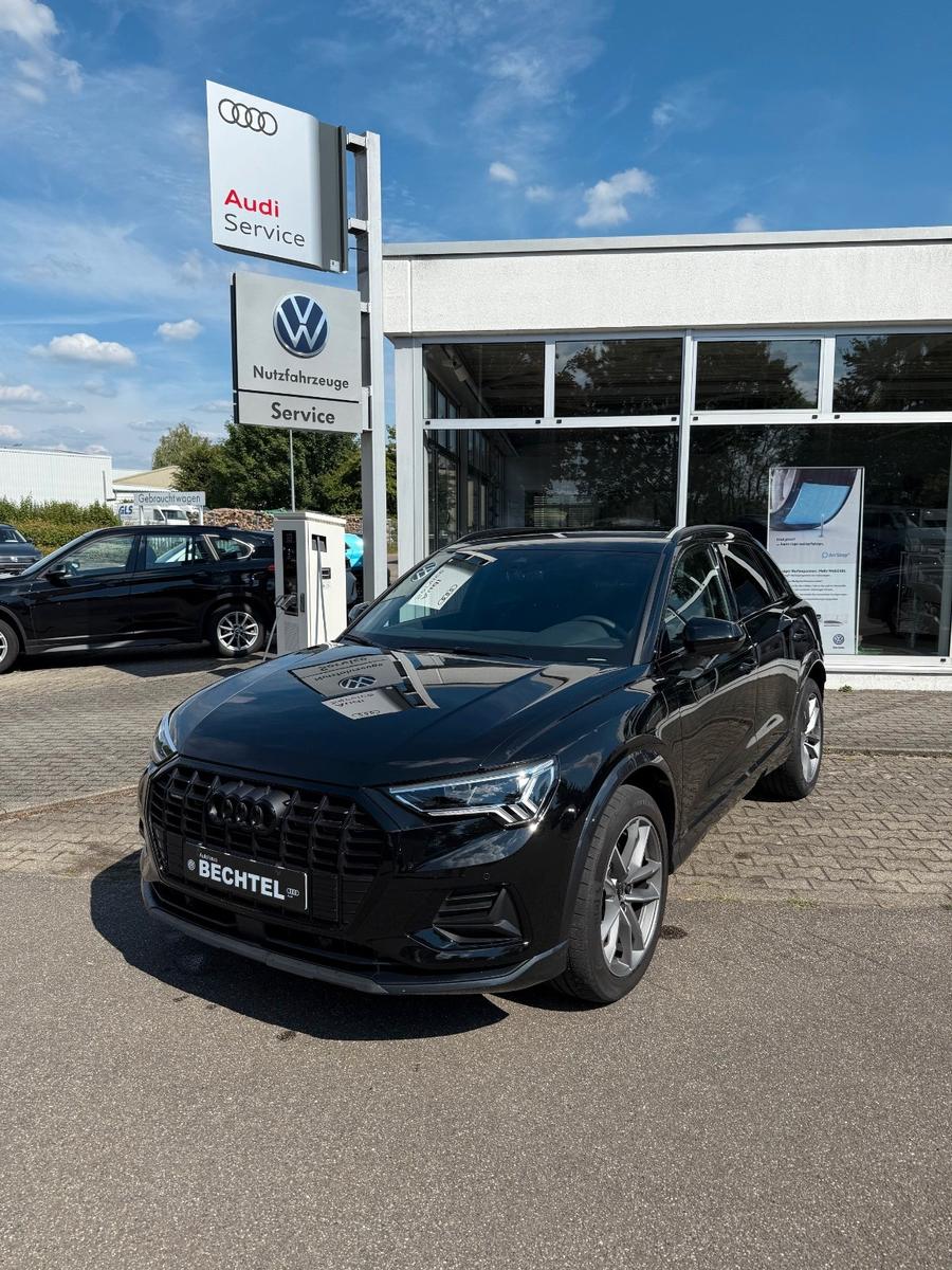 Audi Q3 40 TFSI QUATTRO, AHK, S-Line, RüfaKa