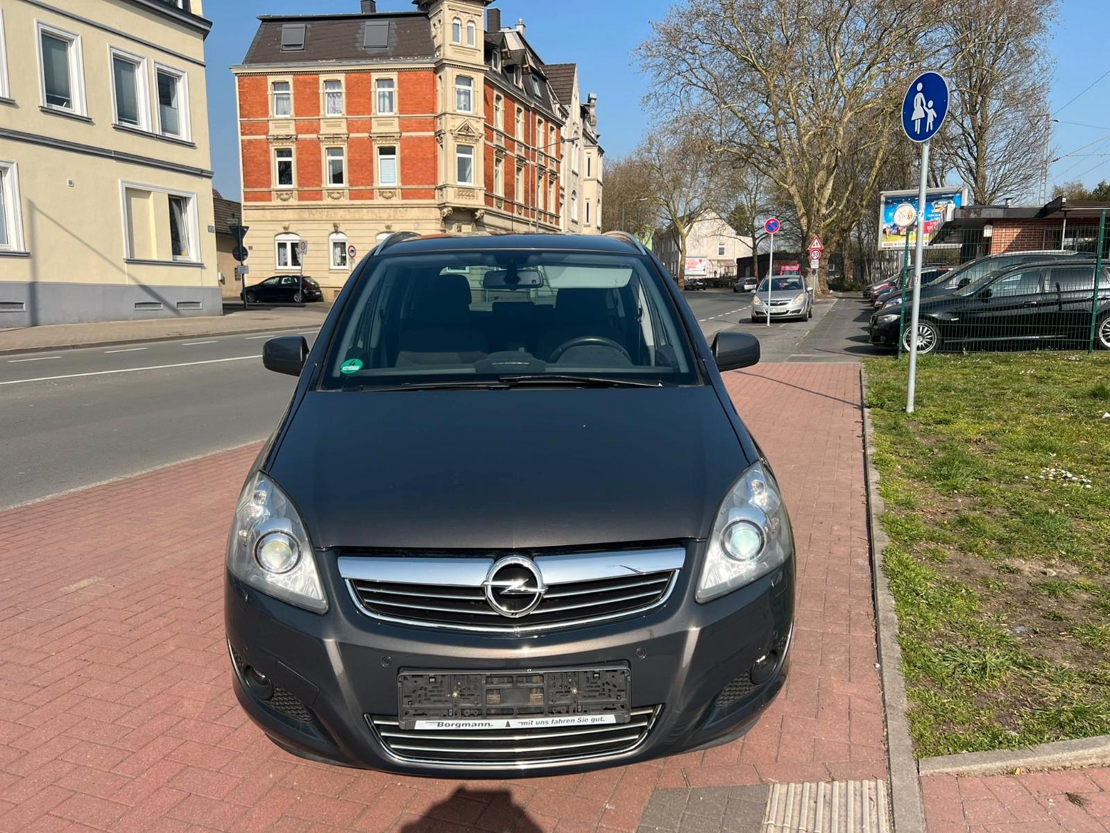 Opel Zafira B Family 7 Sitzer *Xenon*2xPDC*Scheckheft