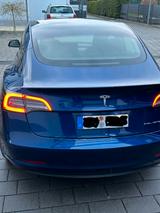 Tesla Model 3 Allradantrieb mit Dualmotor Long Ran... - Tesla Model 3 in Krefeld