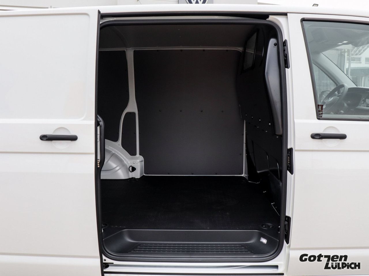 Fahrzeugabbildung Volkswagen T 6.1Kasten Klima PDC Trennwand 3-Sitze App