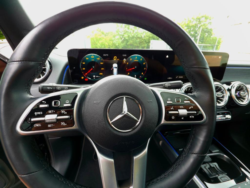 Mercedes-Benz GLB 250