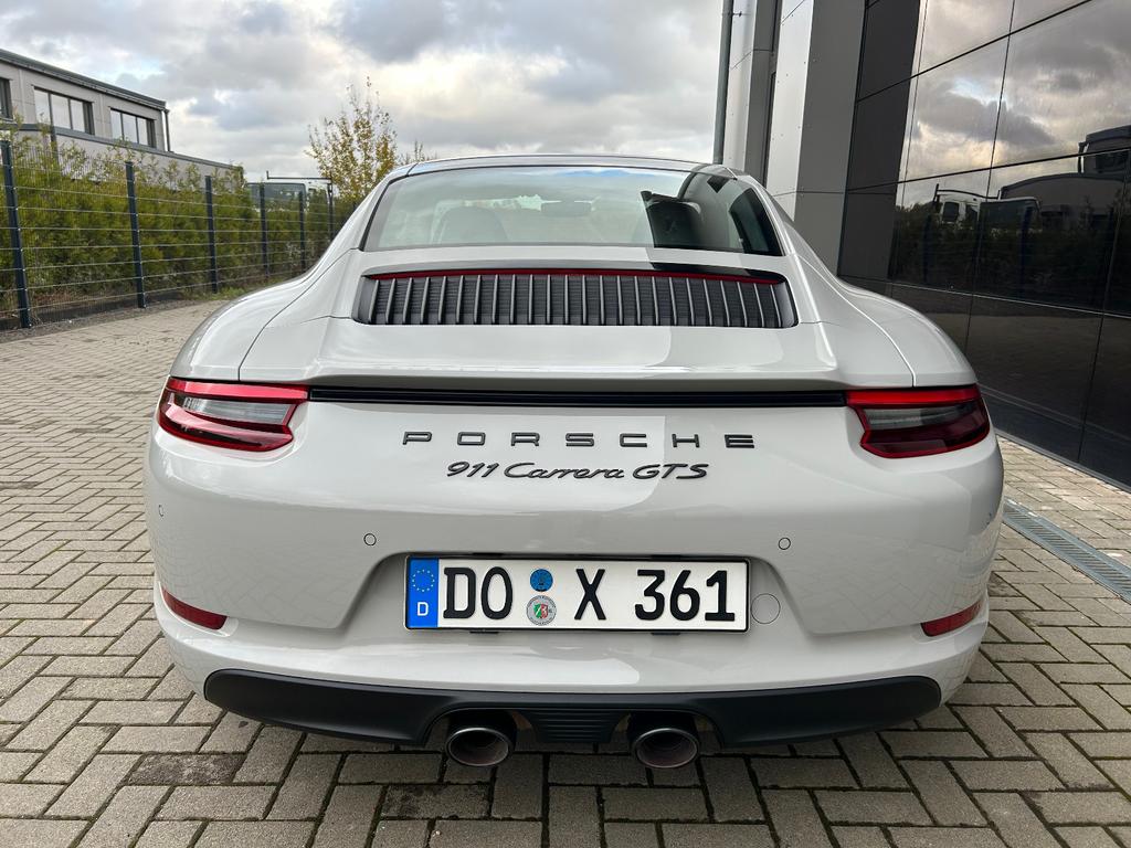 Porsche 991