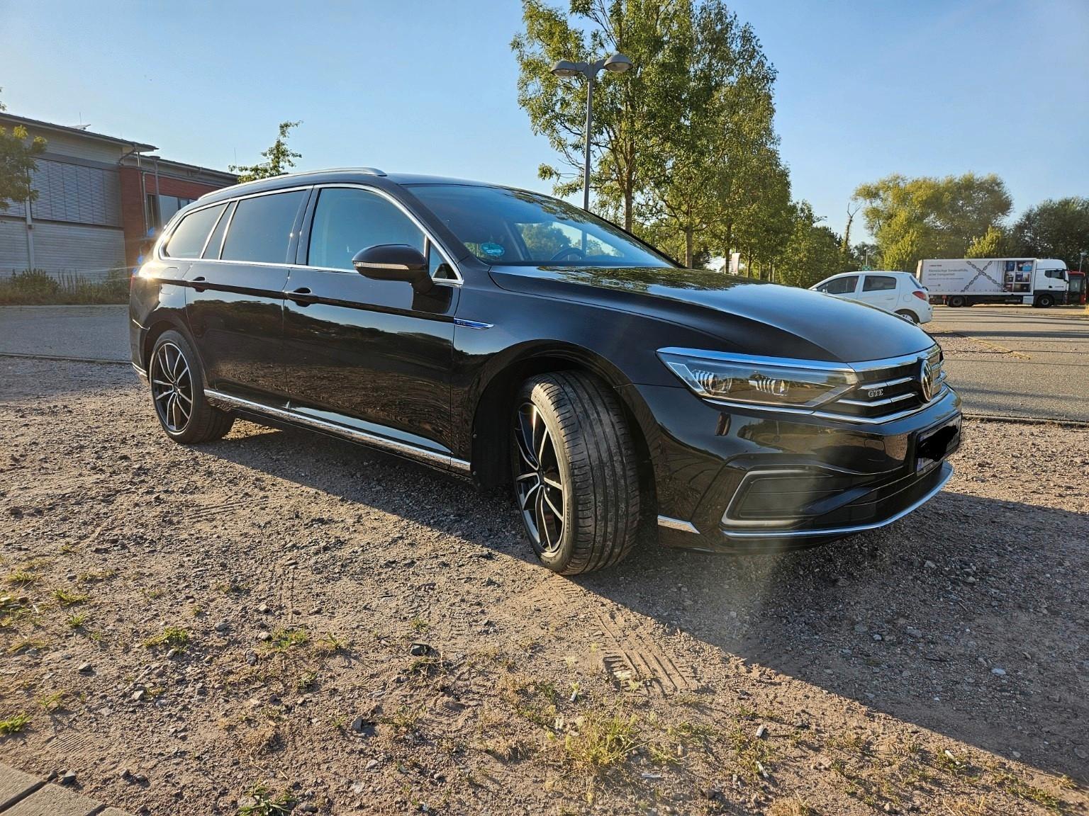 Volkswagen VW Passat Variant GTE | DSG | Navi | LED | ACC