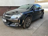 Opel Astra H GTC Edition "111 Jahre" - Opel Astra aus 2010: Gtc