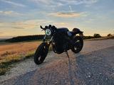 Suzuki GS500e Cafe racer - SUZUKI C50