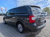 Lancia Voyager 2.8 CRD Gold 7 Sitze Xenon Garantie inkl - Lancia aus 2012