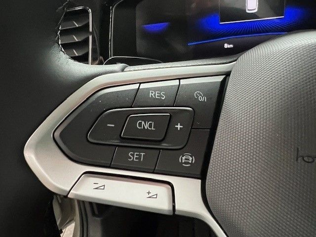Fahrzeugabbildung Volkswagen Polo Life 1.0 TSI DSG Digitales Cockpit LED DAB