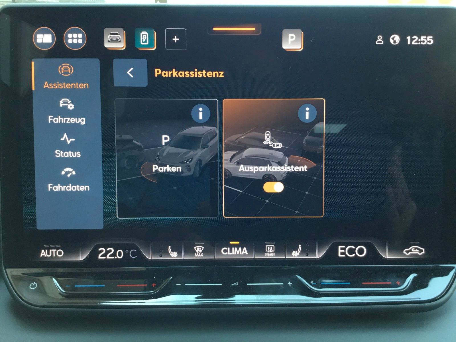 Fahrzeugabbildung CUPRA Terramar 1.5 e-HYBRID DSG+AHK+Kessy+Navi+18"