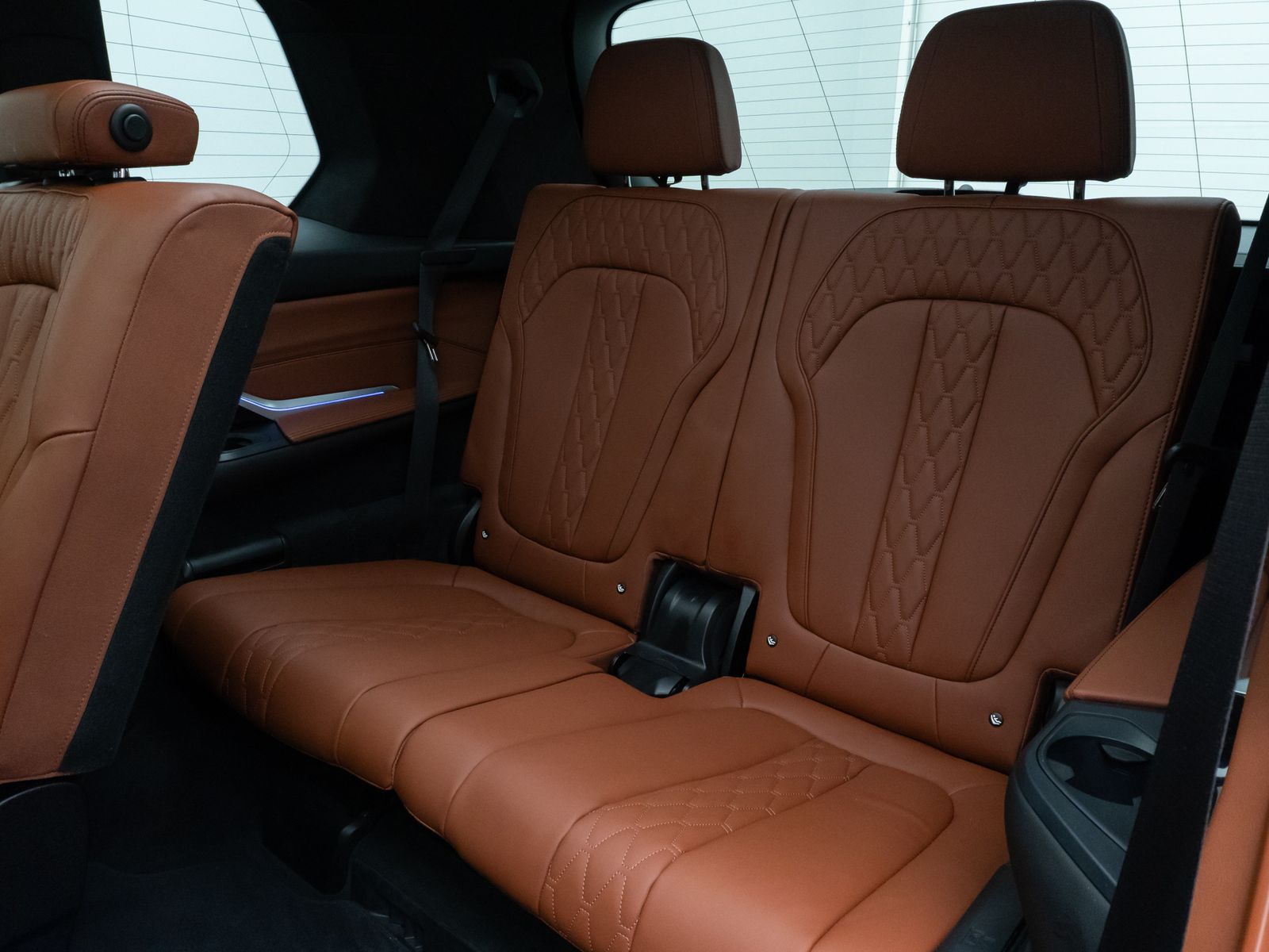 Fahrzeugabbildung BMW X7 M50i  Massage 360°B&W Laser DAB SkyLounge 22"