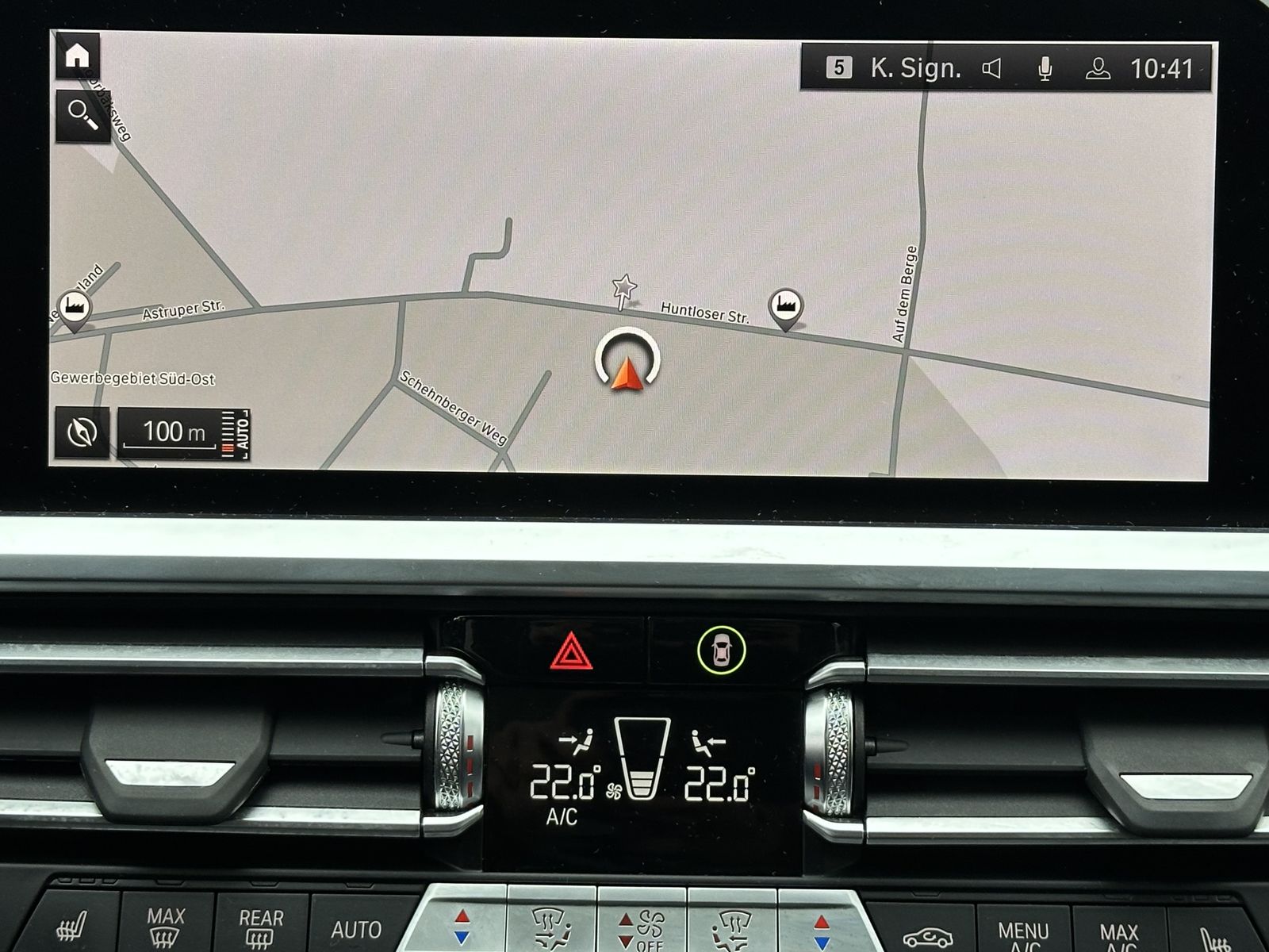 Fahrzeugabbildung BMW 330e Touring xDrive M-Sport NAV+LASER+PANO+HUD