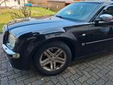 Chrysler 300C Touring 3.0 CRD Autom. - - Chrysler 300C: Schwarz