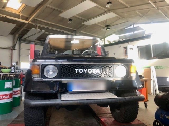 Toyota J7 Land Cruiser 2,5L Turbo Diesel