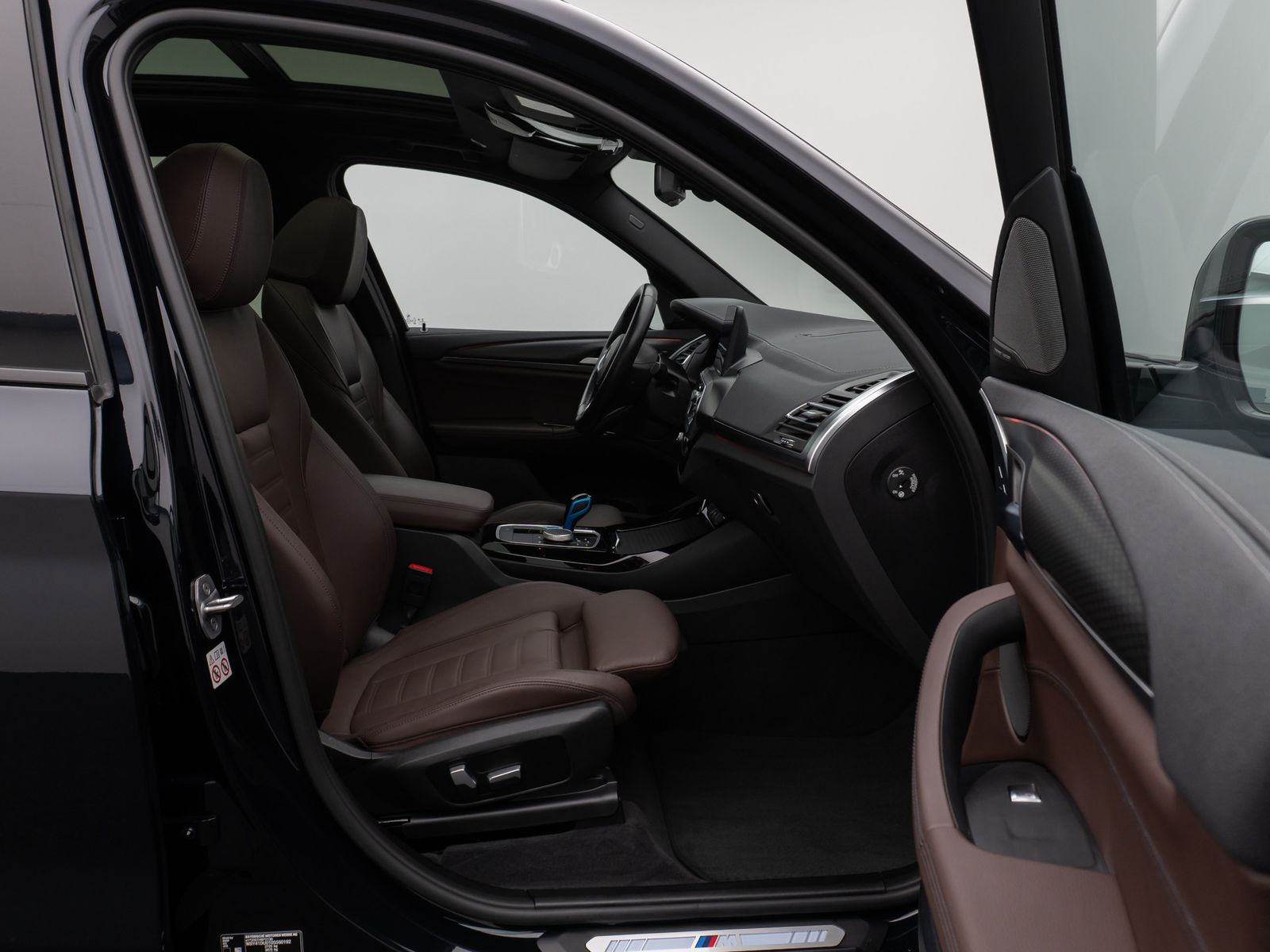 Fahrzeugabbildung BMW iX3 Impressive M Sport Panorama 360°HUD DAB H/K