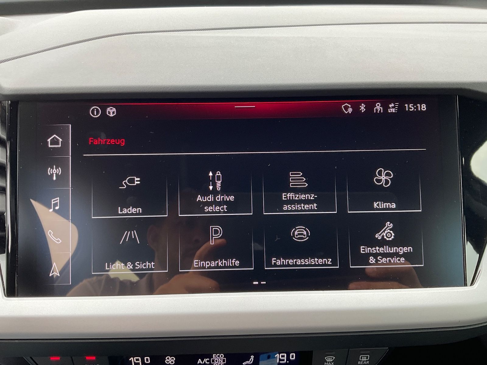 Fahrzeugabbildung Audi Q4 e-tron 40,82KWS,Kamera,Navi,LED,Sonos,Wärmep