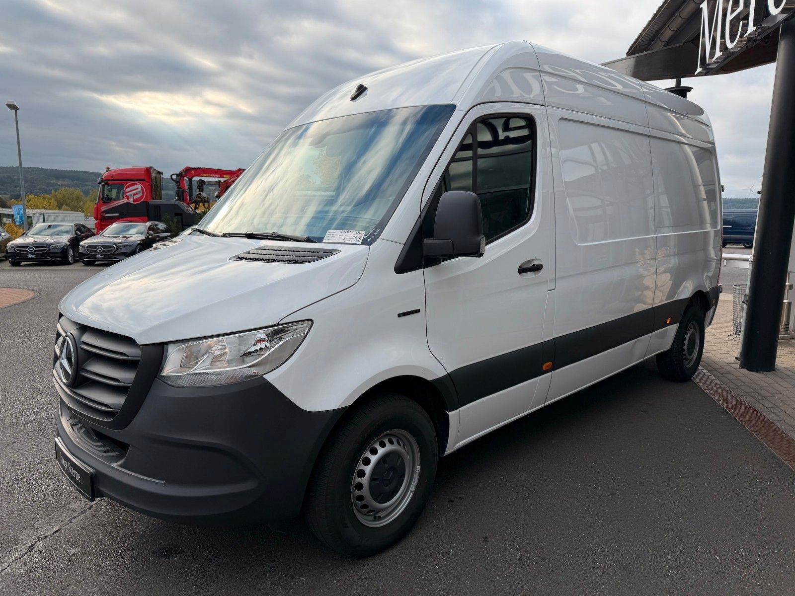 Fahrzeugabbildung Mercedes-Benz eSprinter 312 Klima SHZ Kamera