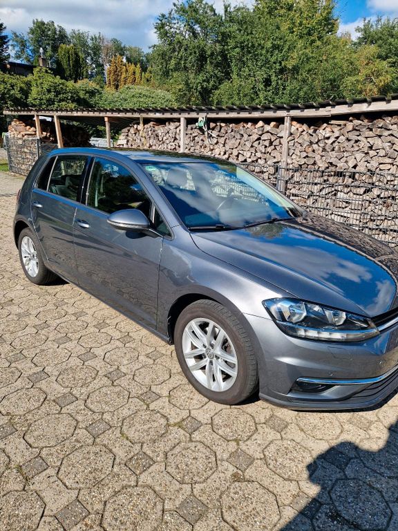 Image of Volkswagen Golf