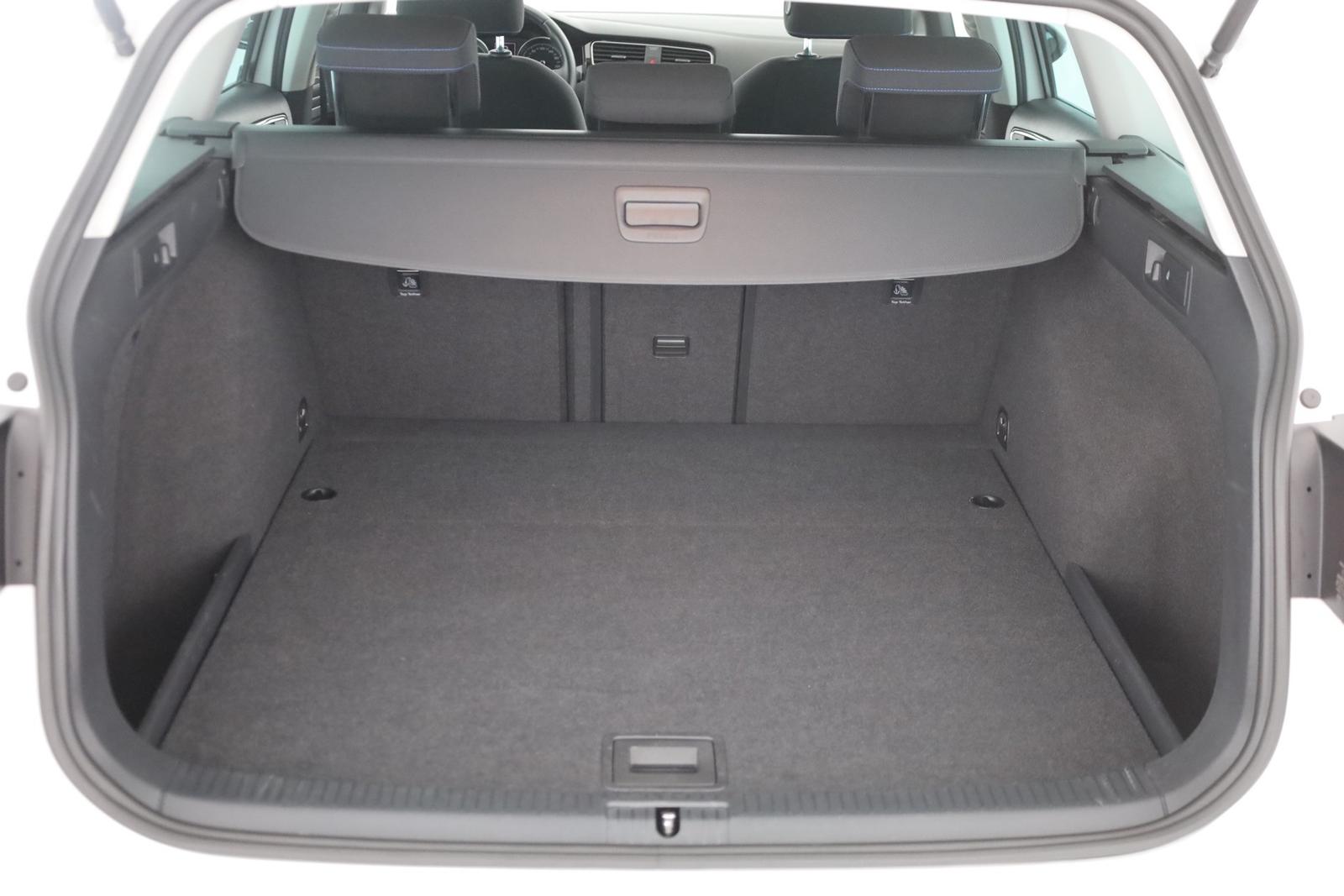 Volkswagen Golf VII Variant 1.0 TSI Navi Sitzheizung PDC