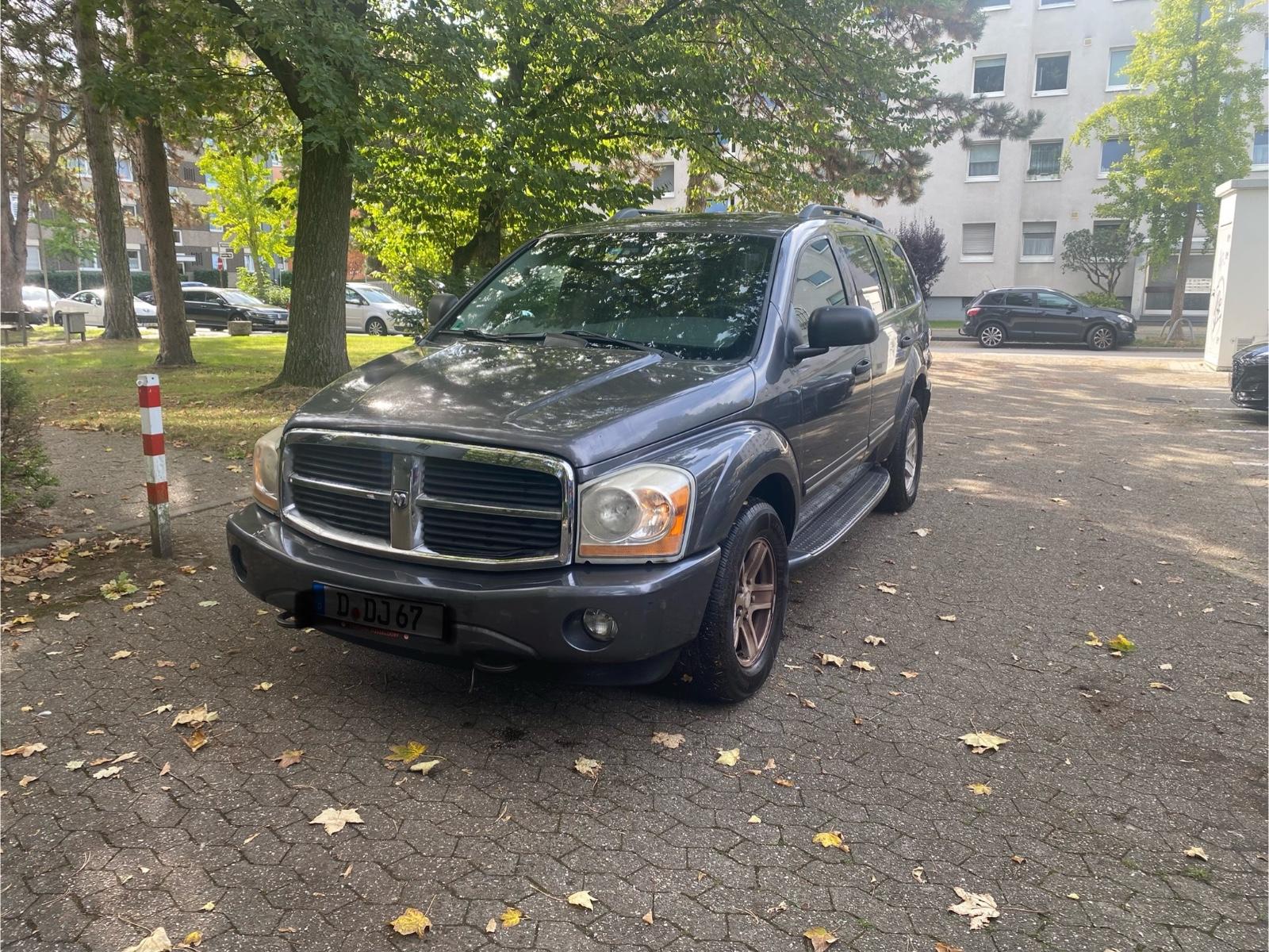 Dodge Durango 2005 — вигляд ззаду